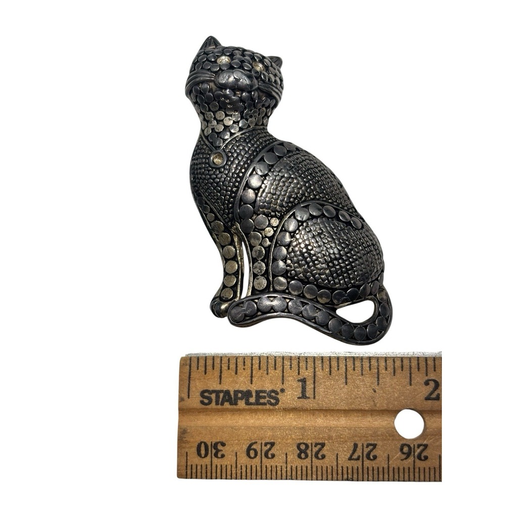 Vintage Silver Tone Textured Circular Pattern Kitty Cat Kitten Brooch Pin - Picture 4 of 5